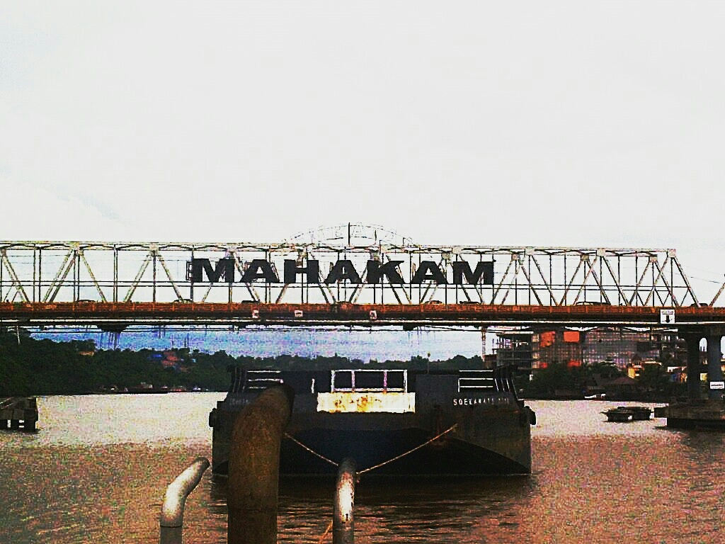 Gambar Jembatan Mahakam Sungai Samarinda Kalimantan Ti Gambar Di 